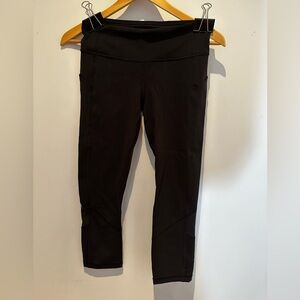 Lululemon Pace Rival 22” Crop, black, size 4.